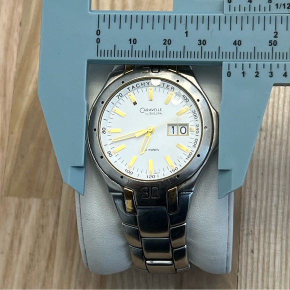Caravelle by Bulova Men’s Watch White Dial Two Tone Bracelet Date Window - Picture 10 of 11